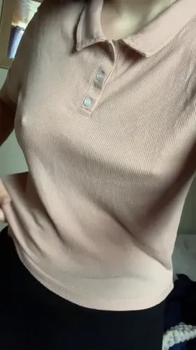 Do you find geeky girls like me hot?