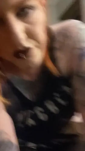 Riding my vibrator but wish I was riding someone's face 👅