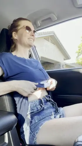 Get yourself a MILF that flashes while all the other parents drop off their kids.