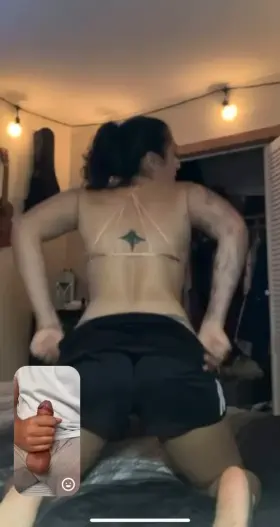 u/noney357 has such an amazing ass