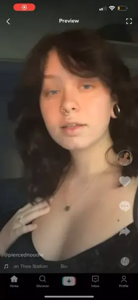 Titty bounce to brighten your day