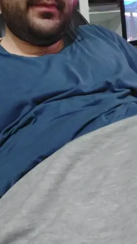 24 Who want to help virgin horny boy?