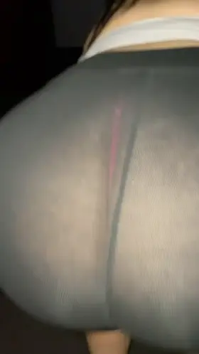 These are my favorite yoga pants for this reason.