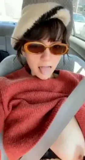 Took my tit out in the car & boyfriend didn’t notice but dude on the sidewalk did😂