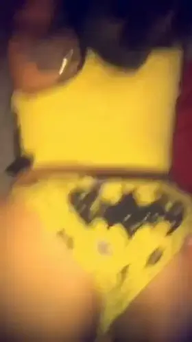 Called Batman cause I’m robin this pussy