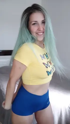 [Gif] a bit of underboob, a bit of unnintentional nipple ;p