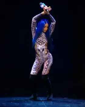 Sasha Banks’ ridiculous body