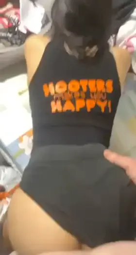 Would you want this to be your waitress??😝