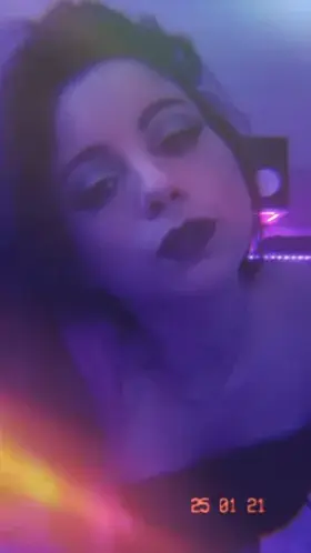 I heard we like small titties here?🥺💕