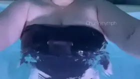 Flashing at the hotel pool