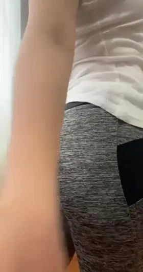 Any ass lovers online