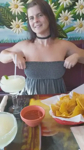 Is this your idea of a fun dinner date?? ;)