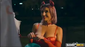 Big Tit Creampie - Roxie Sinner - A Zombie Swalloween