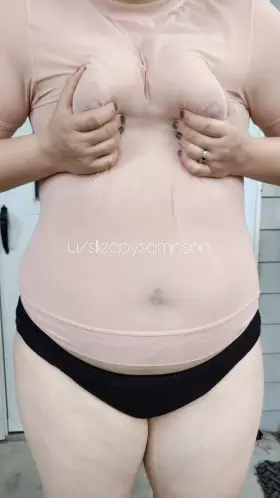 bouncing around on the front porch [oc]