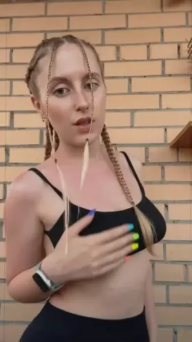 I’m looking for daddy who will suck my tits