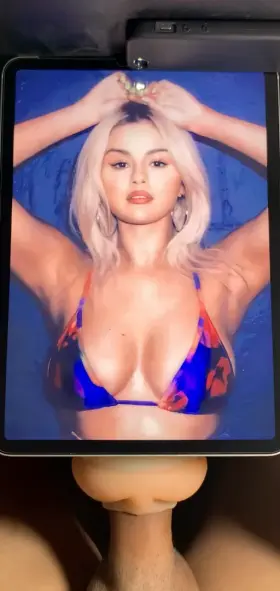 Selena Gomez fleshlight fucking cum tribute