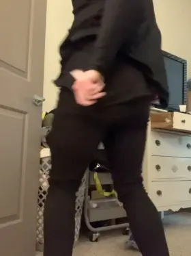 More twerking silliness from me 😘 feel free to DM!