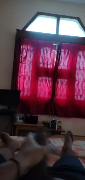 milking uncut bbc after stressful day 🥵