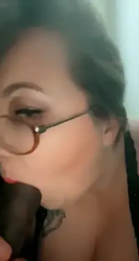 Who doesn't love Good Morning BJs? 🔥Daily Nude Posts/Free 1-on-1 Chats/Custom Videos/Dick Rates/Whatever your heart desires🔥 Subscribe Today, I'm waiting for you 😉