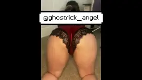 FREE TRIAL NOW! Subscribe to my OF and cum play with me! DM me for more content and to chat...Link in the comments ;)