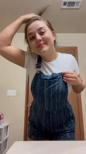 I enjoy flashing my tits, I hope you appreciate it