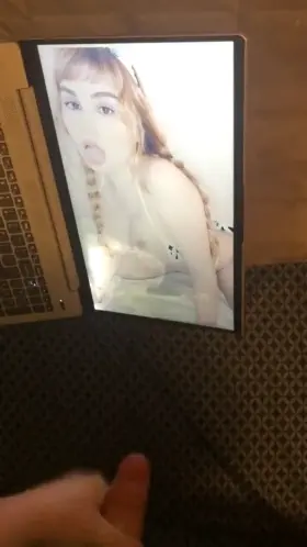 Thankful for the tits of u/bonnybunn