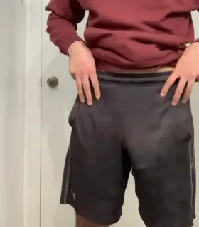 Please dont up unless you would suck my 19 y/o dick