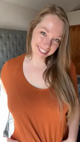 Front clasp bras make my milf tits look so good! [drop]