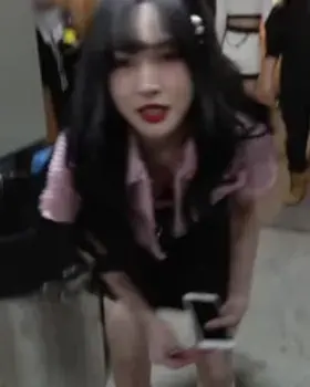 Gfriend Yuju's little boobs!