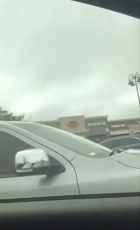 [F] Possibly the only exciting thing about sitting in a parking lot lol