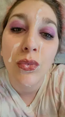 Do I look ready to go out now?? 😇