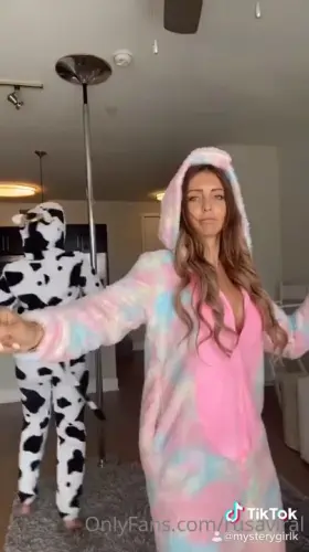 Stepsisters! 🥵 (Their free album in Comments)