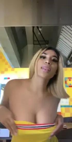 flashing everyone at work 🥺🥺