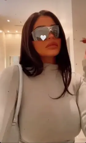 wears such tight clothes