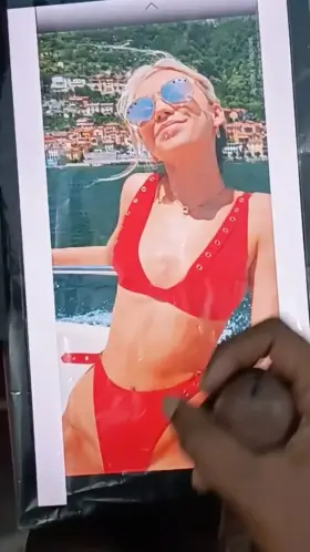 jerking off to a redditors crush, made her lips wet with my pre cum