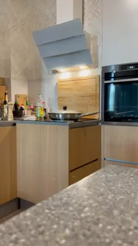 Let’s dance on my kitchen ;)