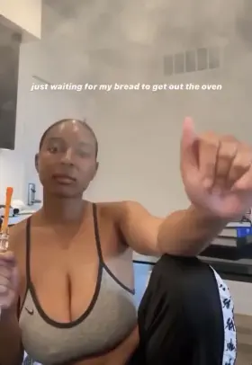 Can’t contain those hangers