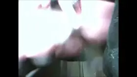 Overflowing the entire bottle with Squirt