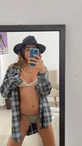 Do you think I look more hot when you see Do you think I look more hot when you see me half naked😋😈me half naked😋😈