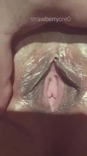 Just a quick preview from this hotmom okay?35(f) [OC]