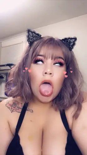 Force me down on your hard cock and pump your load into me 😩💦