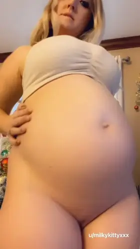 I heard someone asked for a pregnant blonde for Christmas? ❤️