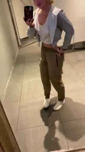 Always doing an ass check in the bathroom 😋