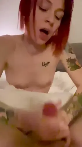 Bet I can jerk you off better than you can😈