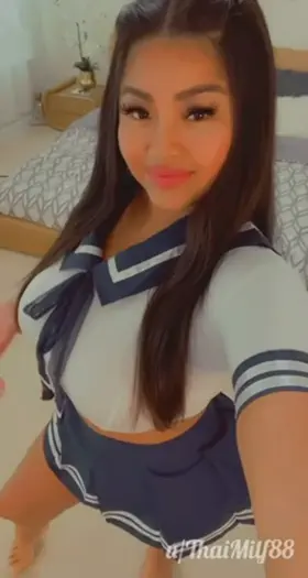 Would you fuck me in a classroom? (F34)