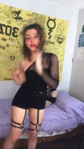 FREE Trial on my OnlyFans for new Subscribers 💕 Link below in the Comments + pinned in my Profile🥰