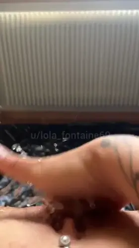 Fingers always do the job😋🌊💦