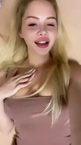 I'm horny, do you want to spend the weekend with me?Sexting👅 custom videos 💋 I'm waiting for you, link in the comments