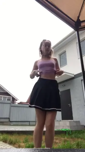 [F] Undressing in the yard and hope my neighbors are seeing it :)