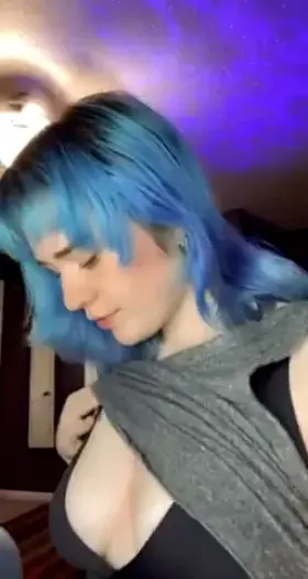 hopefully I’m distracting anyone too much 🥴